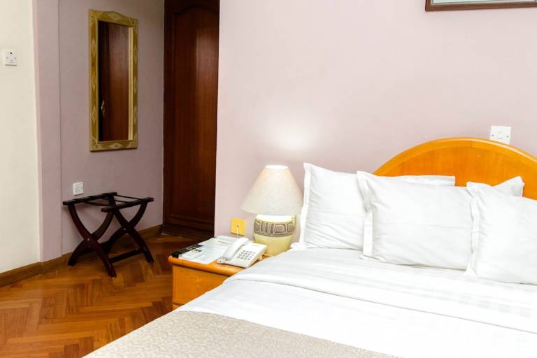 Lodge Labadi