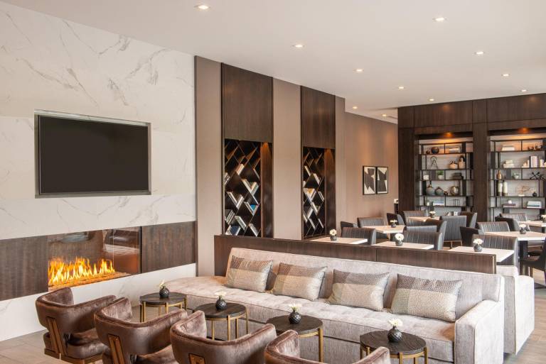 Holiday Inn Boston Logan Airport - Chelsea By IHG in Revere, MA