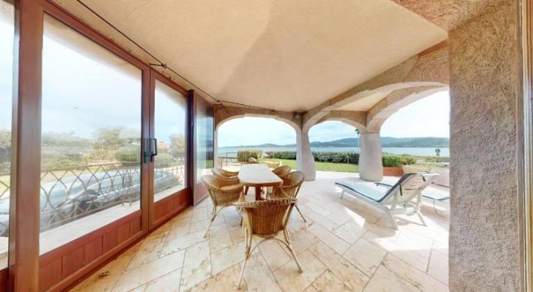 Villa with BBQ, terrace & yard — photo 3
