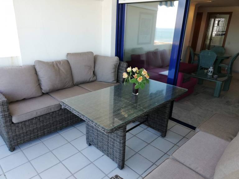 Holiday apartment with garden, pool & patio | Beach view — photo 5