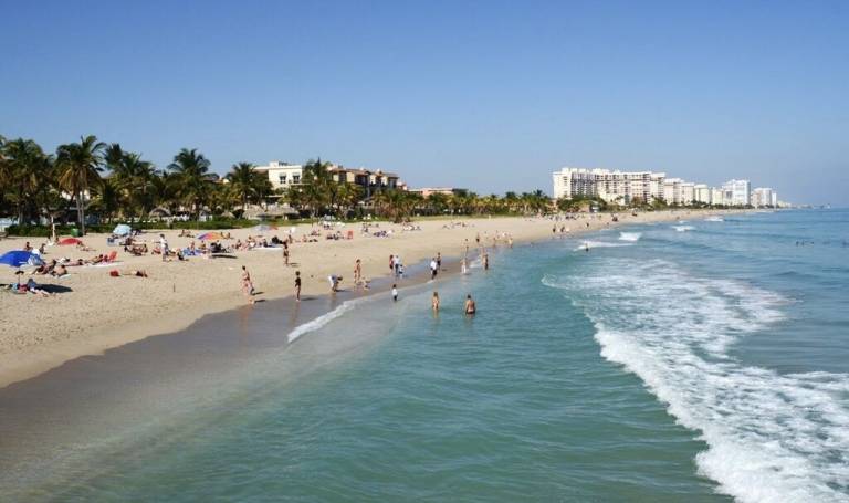 Condo  Coral Ridge Isles