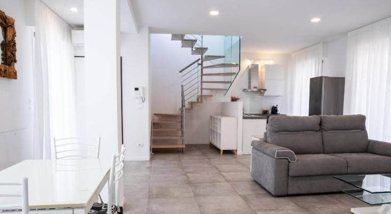 Rental apartment with hot tub | Close to Two Towers — photo 5