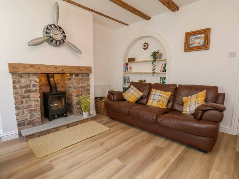 Cottage with garden | Beach view — photo 3