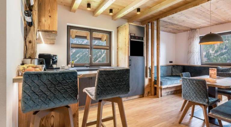 Holiday apartment with jacuzzi — photo 3
