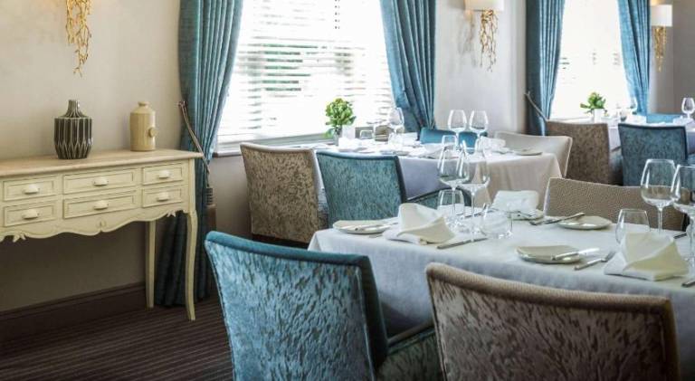 WorldHotels Distinctive Woughton House Hotel — photo 4
