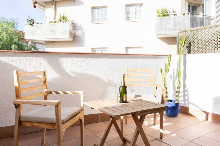 Apartment with patio | Close to the beach | Pets are welcome — photo 4