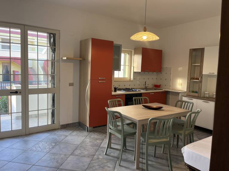 Rental apartment with yard & patio | Pets are welcome — photo 2