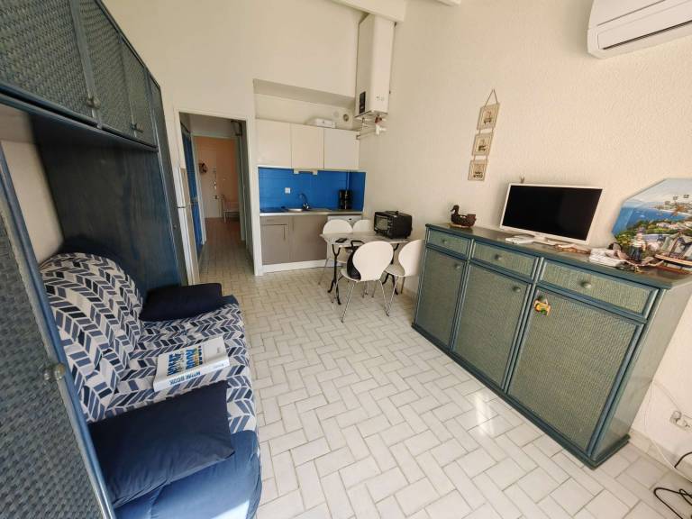 Holiday apartment with 1 room for 4 persons — photo 5
