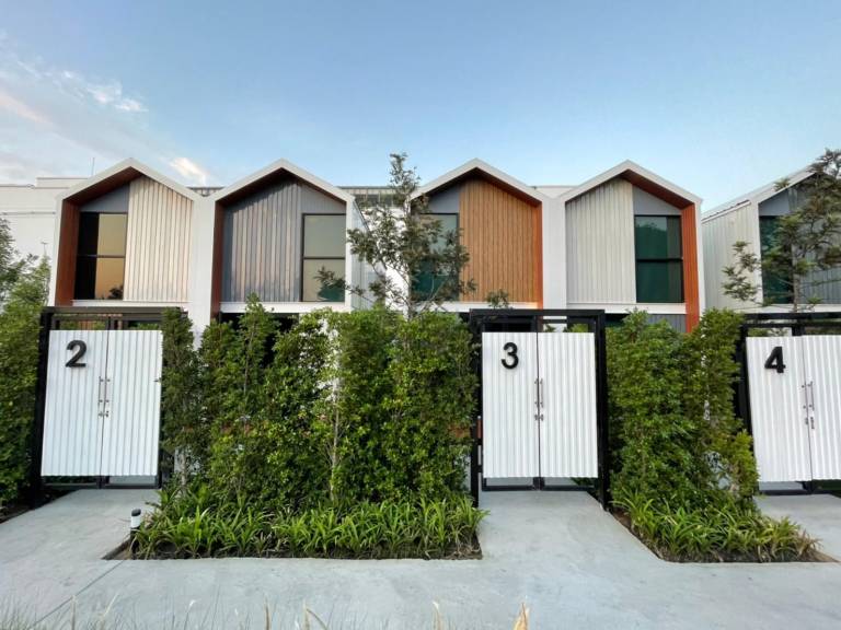 Gate43 Garden Villa