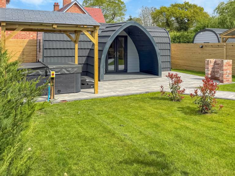 Cottage  Ellesmere Port