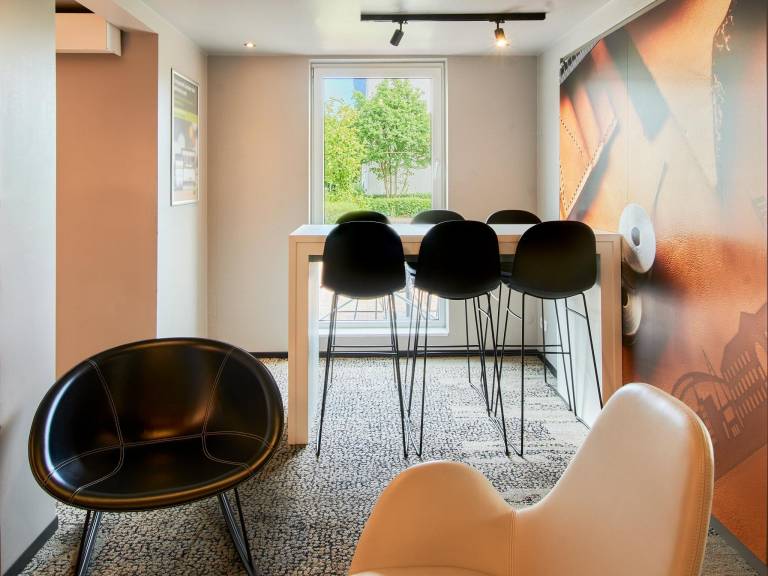 Offenbach - B&B Hotel Offenbach-Süd — photo 4