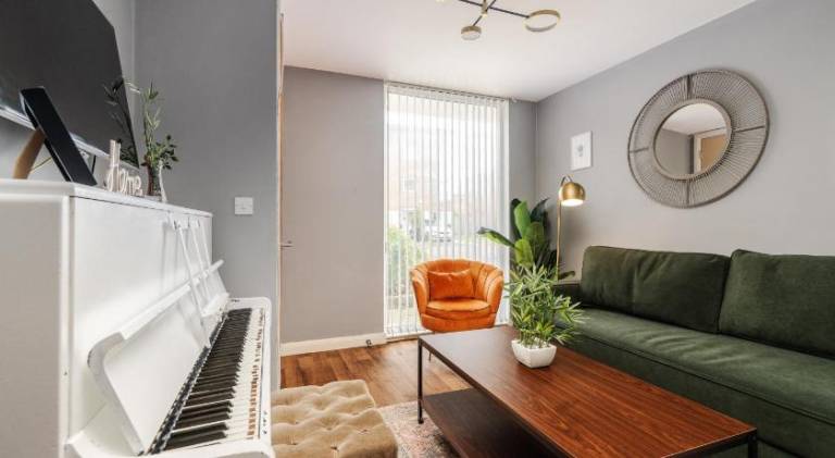 Ample rental apartment | Dogs allowed in Manchester