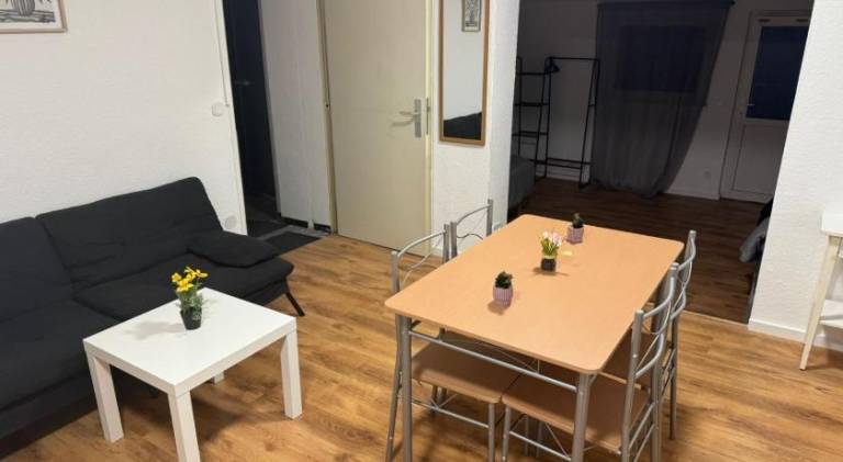 Holiday apartment with 3 rooms for 6 persons in Recklinghausen