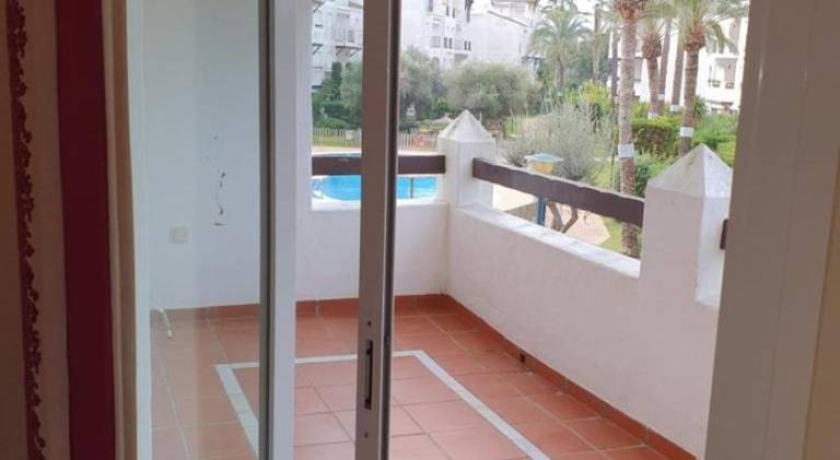 Holiday apartment with private pool, garden & terrace — photo 5