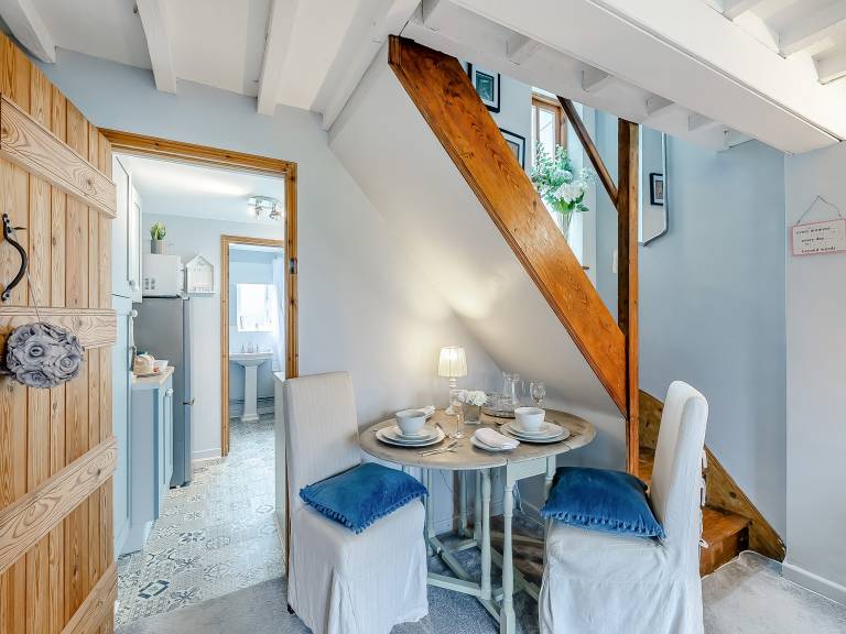 Family-oriented beautiful cottage with barbecue & garden | River view | Pets are welcome — photo 3