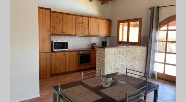 Villa with yard, terrace & BBQ | Perfect for remote work — photo 3