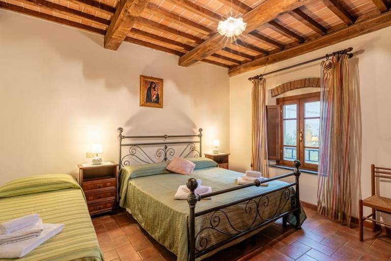 Farmhouse 'Agriturismo Fadanelli La Colombaia' with Shared Pool, Shared Garden and Wi-Fi — photo 4