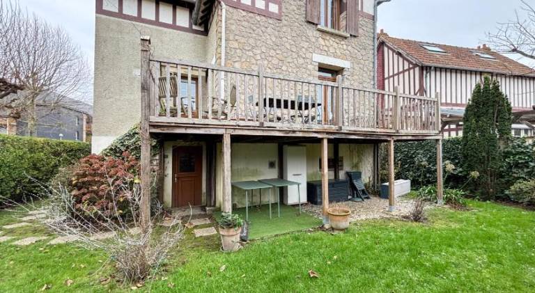 House with 2 rooms for 5 persons — photo 4