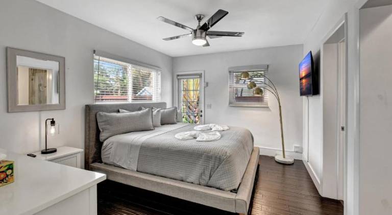 Tradewinds Ultimate Delray Beach Lifestyle 3BR2BA Home with Heated Pool — photo 2