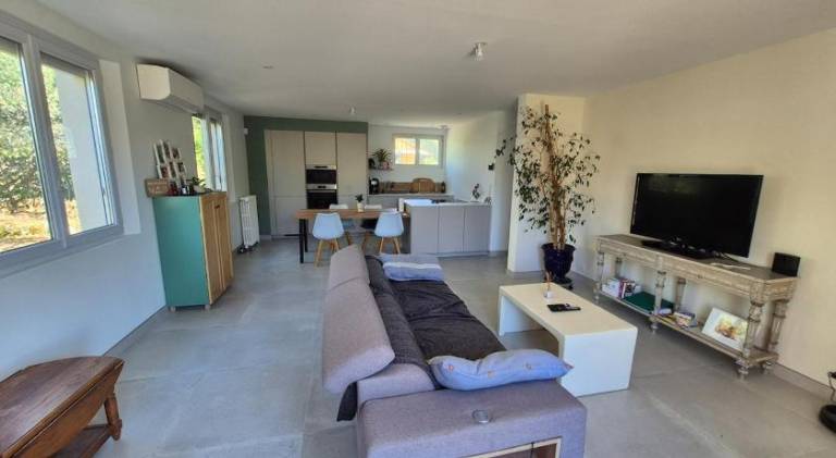 House with 2 rooms for 6 persons in Gréoux-les-Bains
