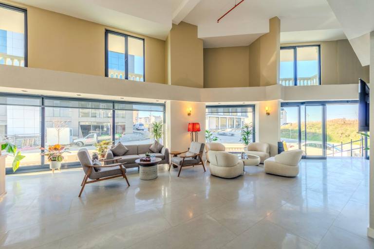 Nenessa Airport Hotel — photo 3