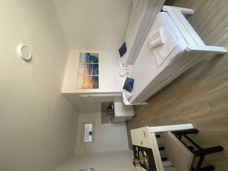 Family-friendly lovely apartment with BBQ, yard & patio | Mountain view | Pet-friendly — photo 3