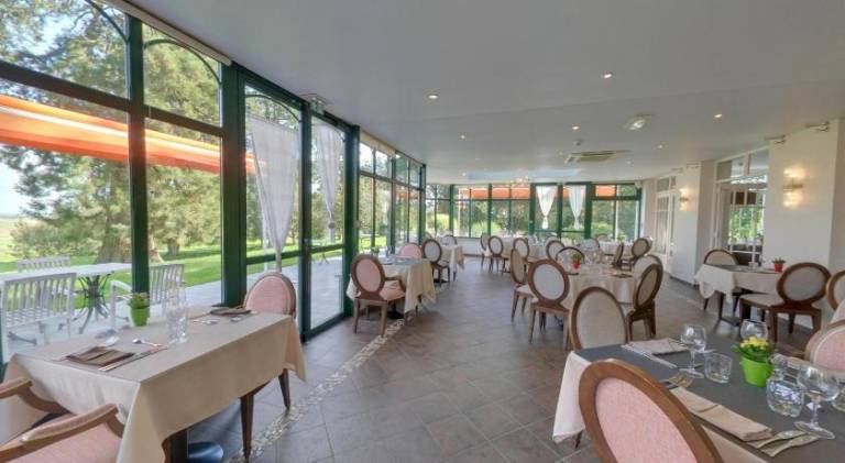 Logis - Hotel Restaurant La Sapiniere — photo 2