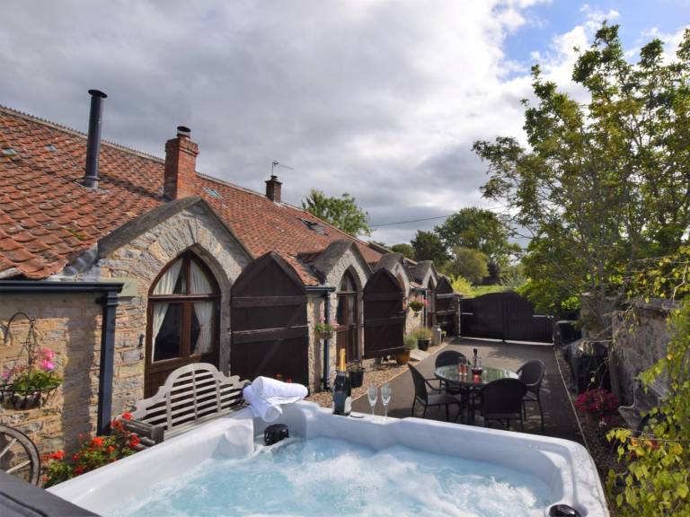 Cabin  Shapwick