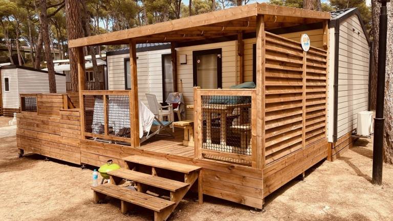 Beautiful camping suite with terrace, yard & pool | Close to the beach | Pets are welcome — photo 3