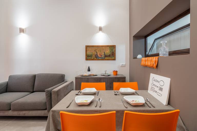 Apartment 'La Casetta Del Cuore' with Private Backyard, Wi-Fi and Air Conditioning — photo 3