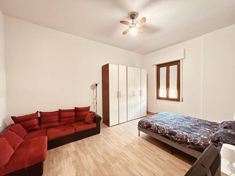 Child-friendly charming rental apartment with terrace | City view | Close to the beach | Pets are welcome — photo 3