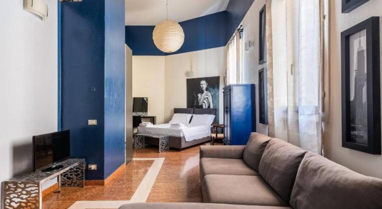 Holiday apartment | Next to Two Towers — photo 2