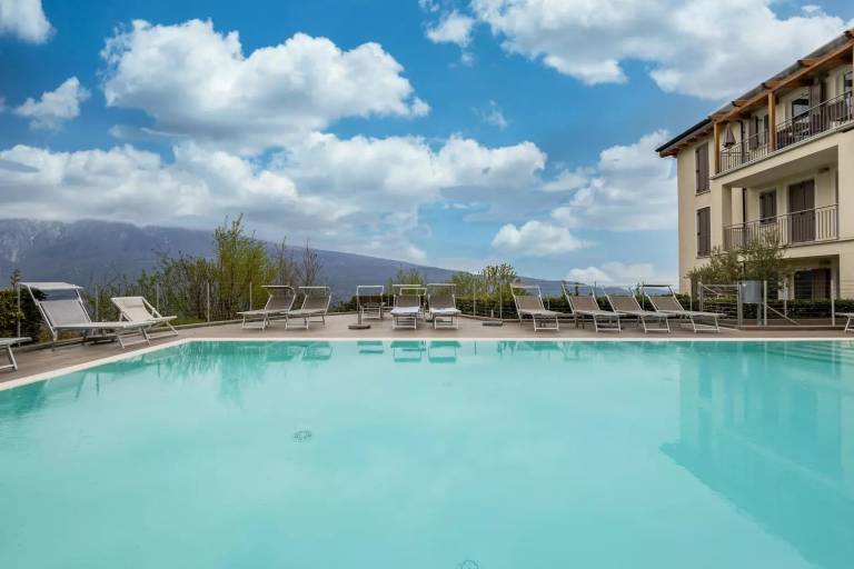 Holiday Apartment 'Residence La Villa Kalliste' with Lake View, Garden, Shared Pool & Wi-Fi — photo 4
