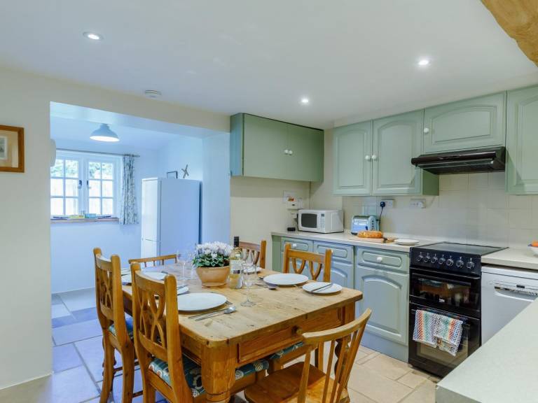 Fully equipped cottage with yard | Dogs allowed — photo 2