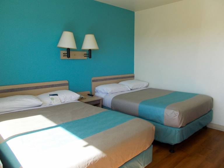 Motel  Green River
