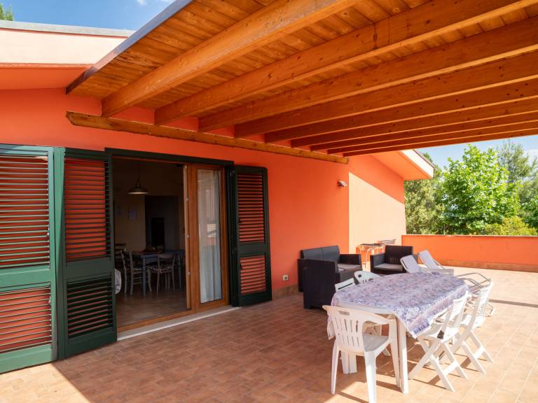 House with BBQ, pool & garden — photo 5