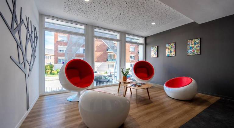 Charming serviced apartment | Pets are welcome — photo 3