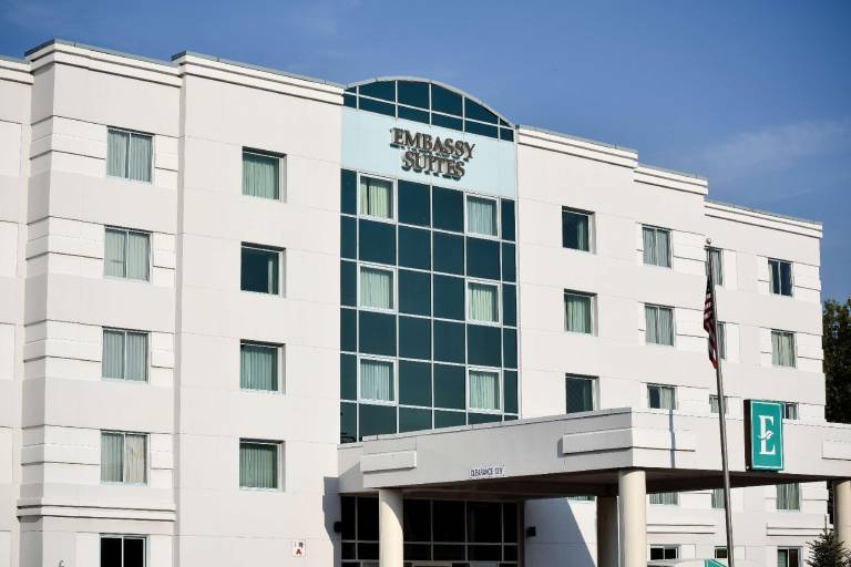 Embassy Suites by Hilton Syracuse in East Syracuse, NY