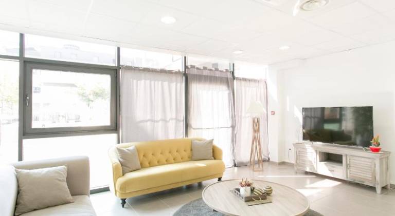 Serviced apartment with terrace & garden | Pet-friendly — photo 3
