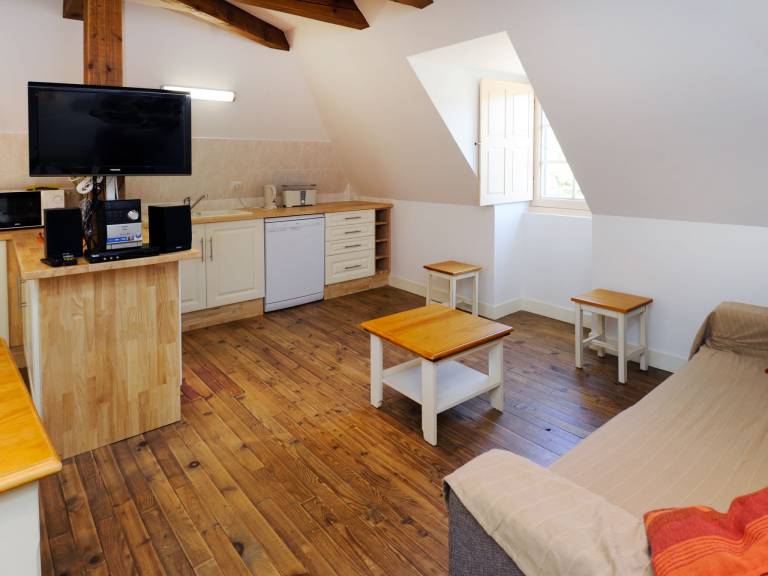 Holiday apartment with garden, pool & grill — photo 4