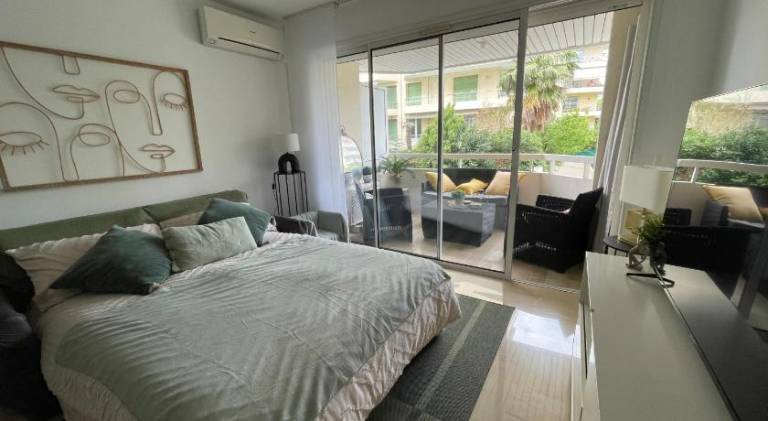 Rental apartment with terrace — photo 2
