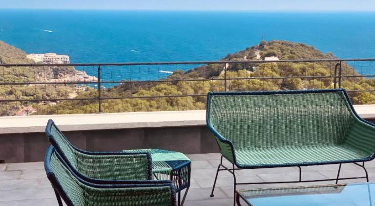 Fully equipped villa with private pool, patio & garden | Pets are welcome — photo 5