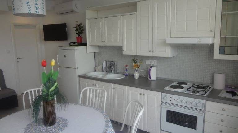 Two bedroom apartment with terrace and sea view Makarska (A-6791-b) — photo 4