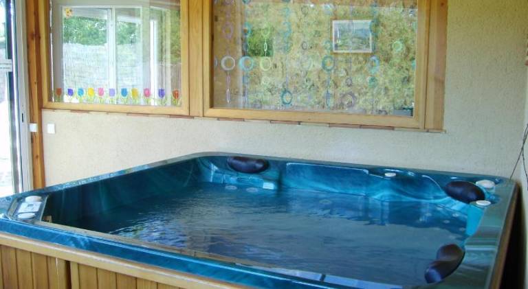 House with sauna & hot tub | Dogs allowed in Bergerac