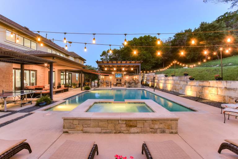 House  Austin Lake Hills