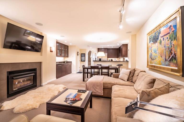 Condo Avon