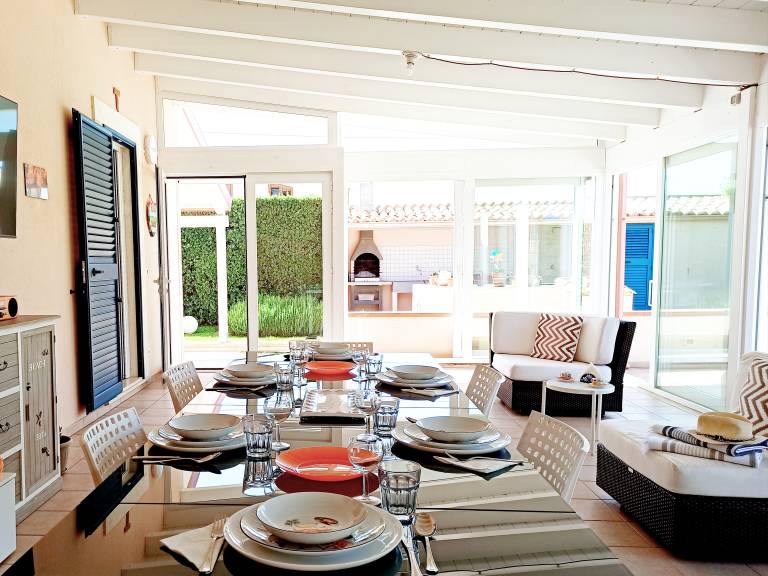 Children-friendly villa with barbecue, terrace & private pool | Garden view | Pets are welcome — photo 4