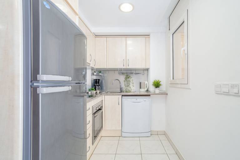 Fully equipped holiday apartment with patio & garden | Close to the beach | Dogs allowed — photo 4