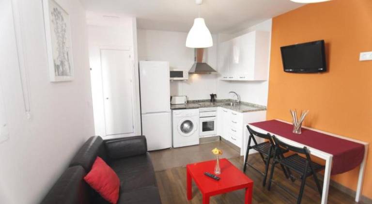 Holiday apartment with terrace | Next to Metropol Parasol — photo 3