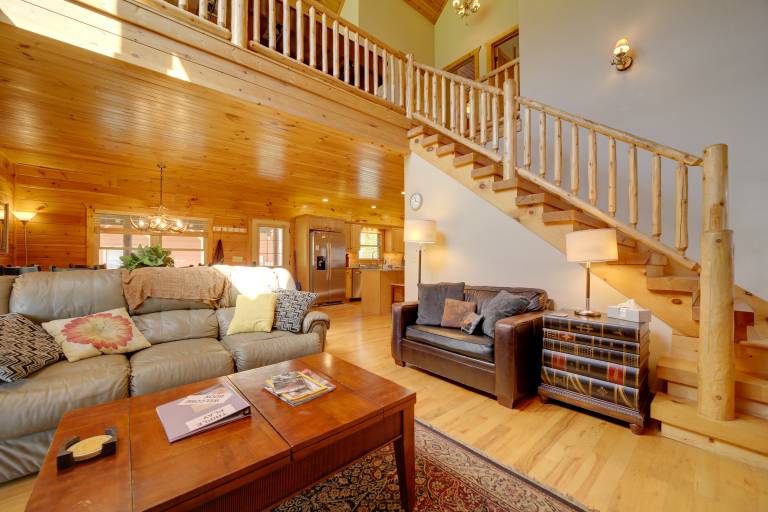 Maggie Valley Cabin w/ Private Hot Tub & Game Room — photo 5